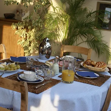 Couette-café A L'oree Des Bois